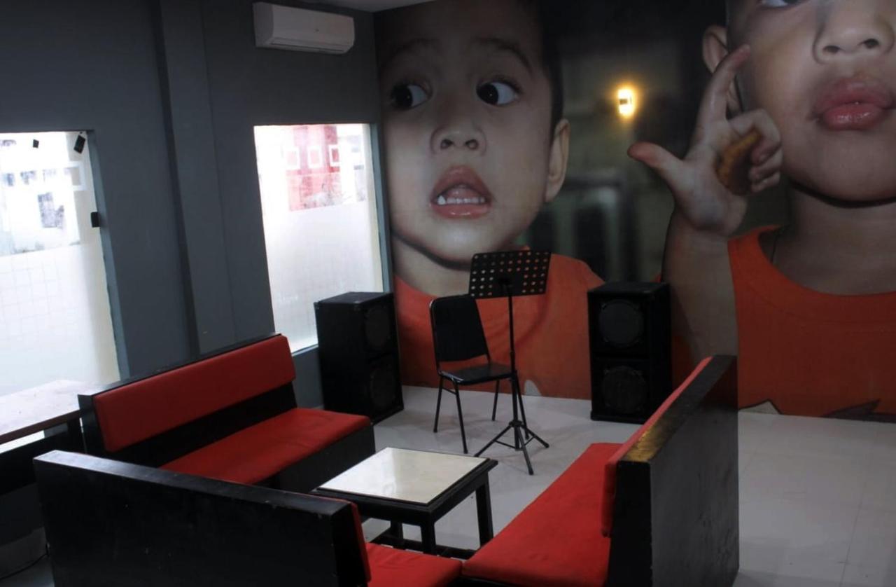 Hotel Reddoorz @ Pasangkayu Mamuju Utara Exterior foto